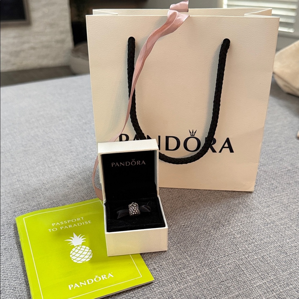 Pandora sparkling pineapple charm